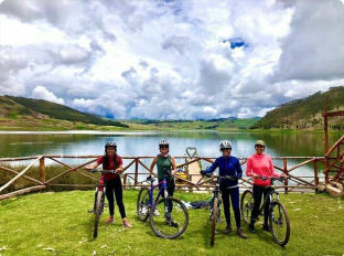 Laguna huaypo con Bicicletas